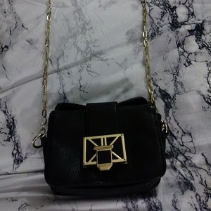 Kardasian kollection black cross body purse